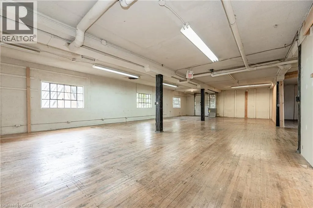 8 SPRING Street Unit# Upper, #Upper