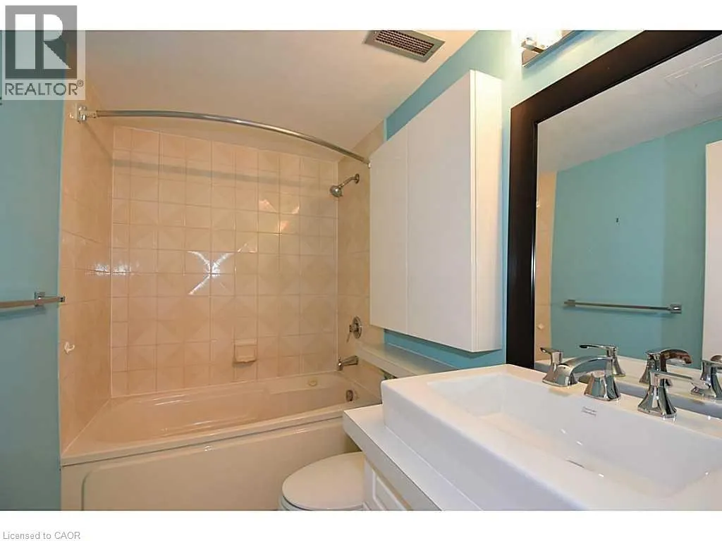36 JAMES Street S Unit# 608, #608