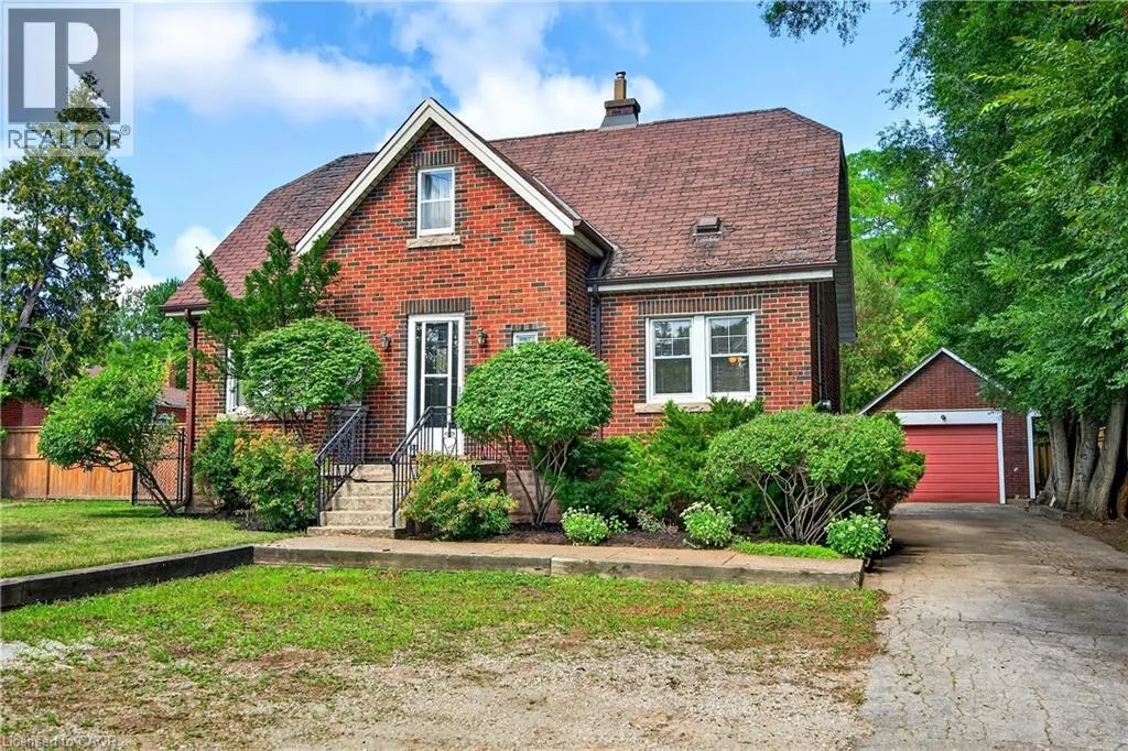 1025 KING Road
