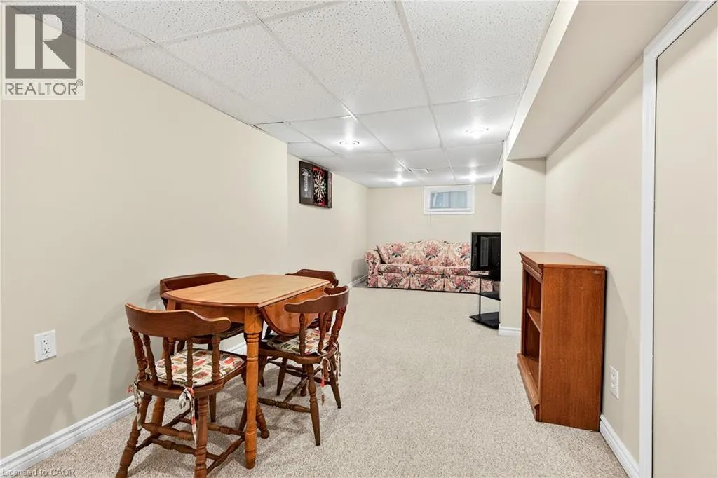 1025 KING Road