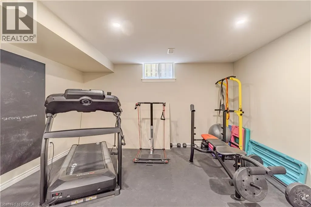 111 AMANDA Walk
