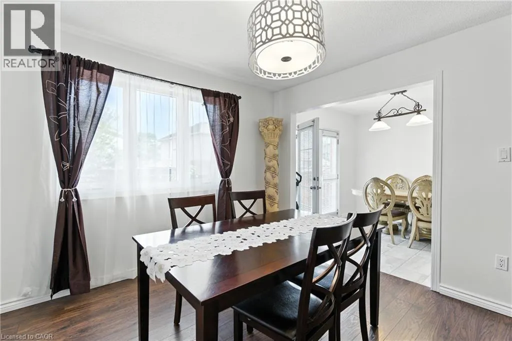 35 JACQUELINE Boulevard