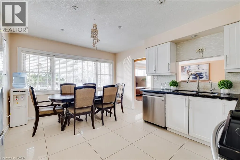 392 FISCHER HALLMAN Road
