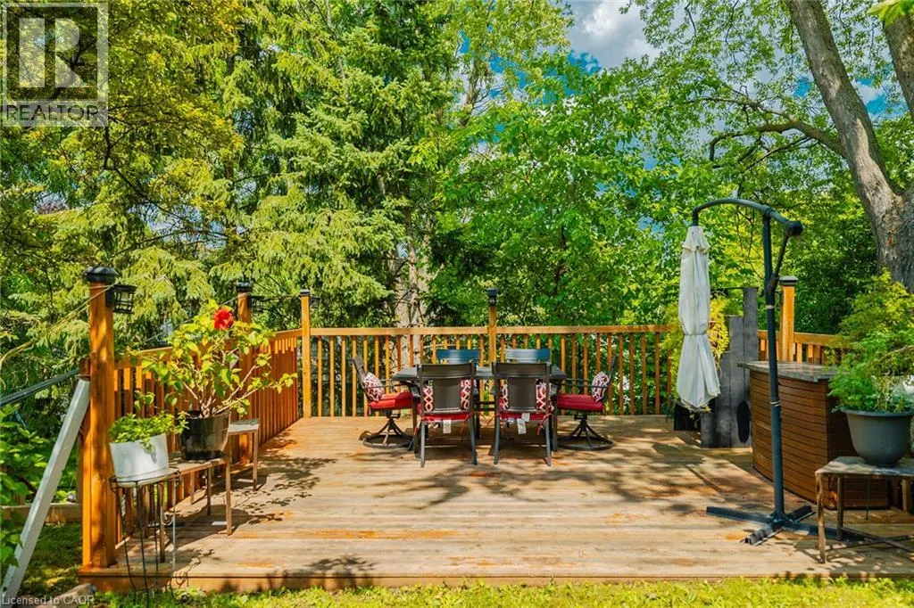392 FISCHER HALLMAN Road
