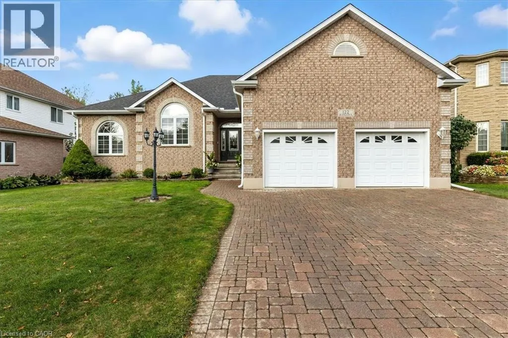 122 BRIARMEADOW Place