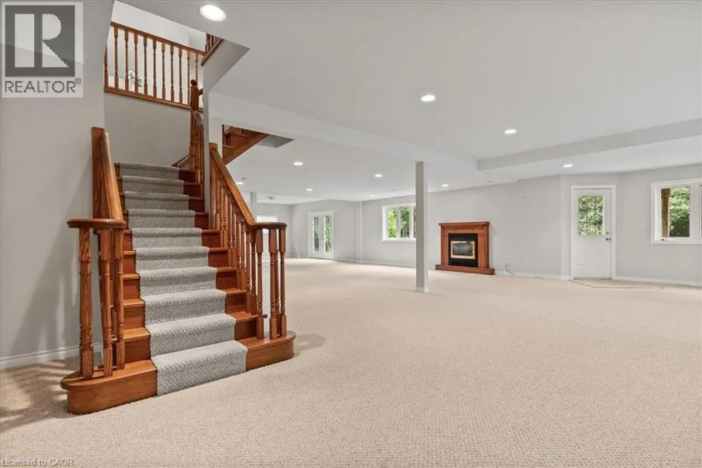 122 BRIARMEADOW Place