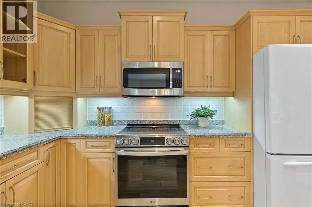 122 BRIARMEADOW Place