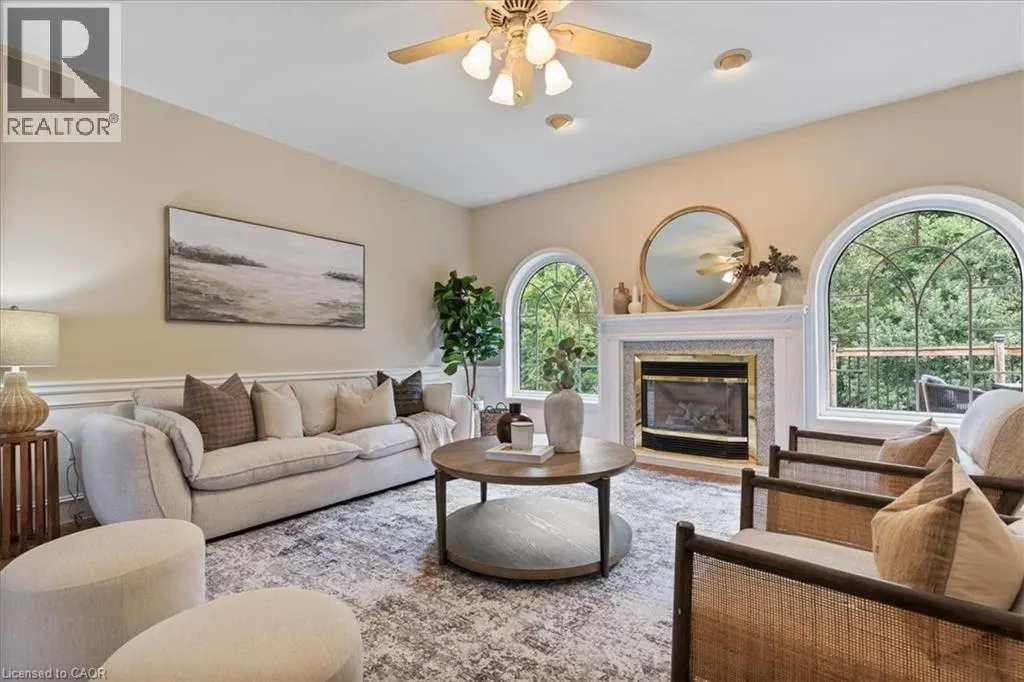 122 BRIARMEADOW Place