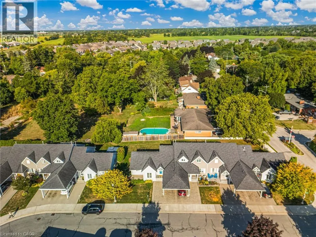 8 GARDEN Drive