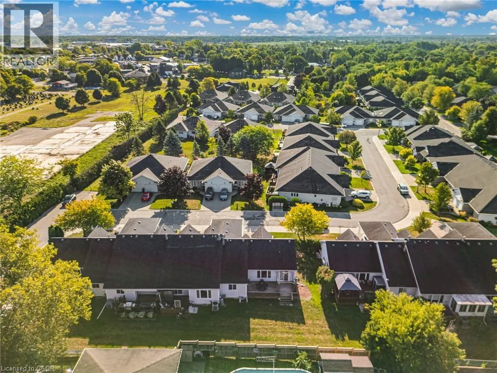 8 GARDEN Drive