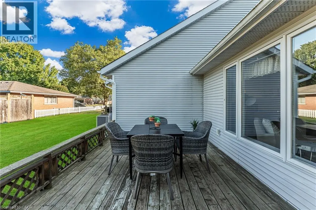 8 GARDEN Drive