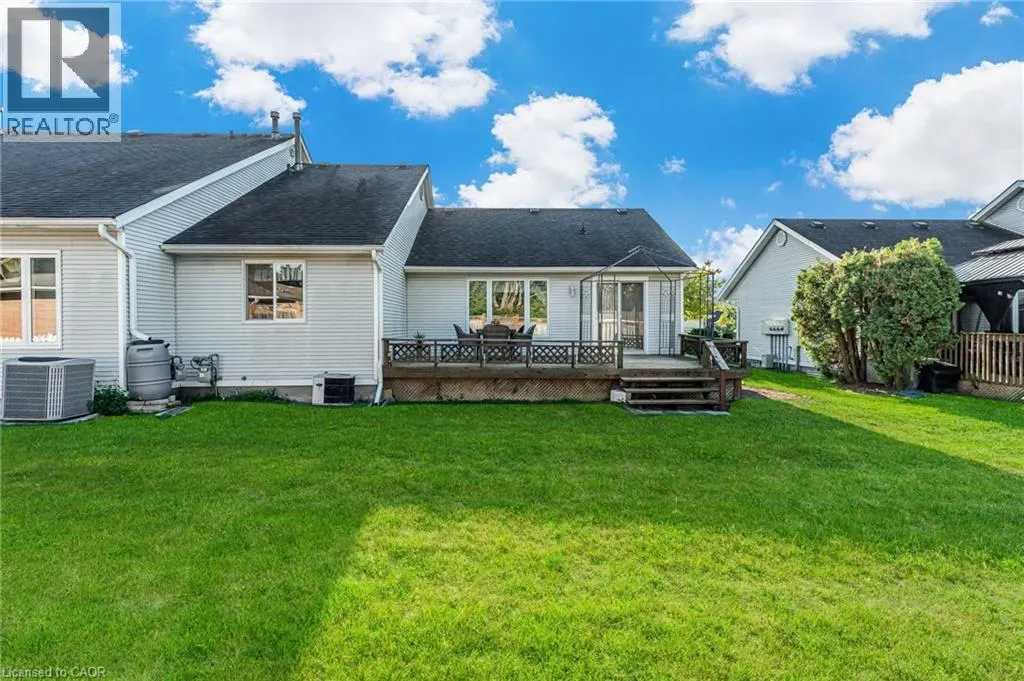8 GARDEN Drive