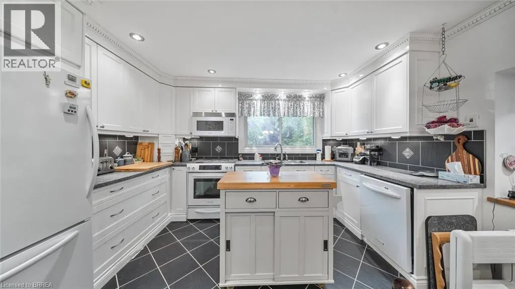 48 MCGILL Road