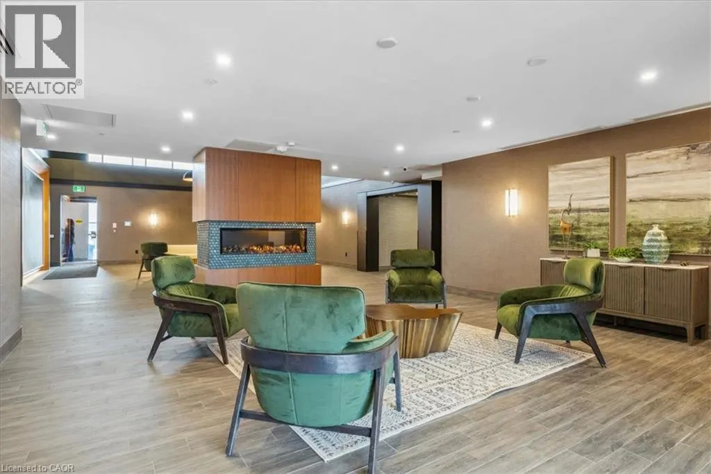 450 DUNDAS E/S Street E Unit# 115, #115