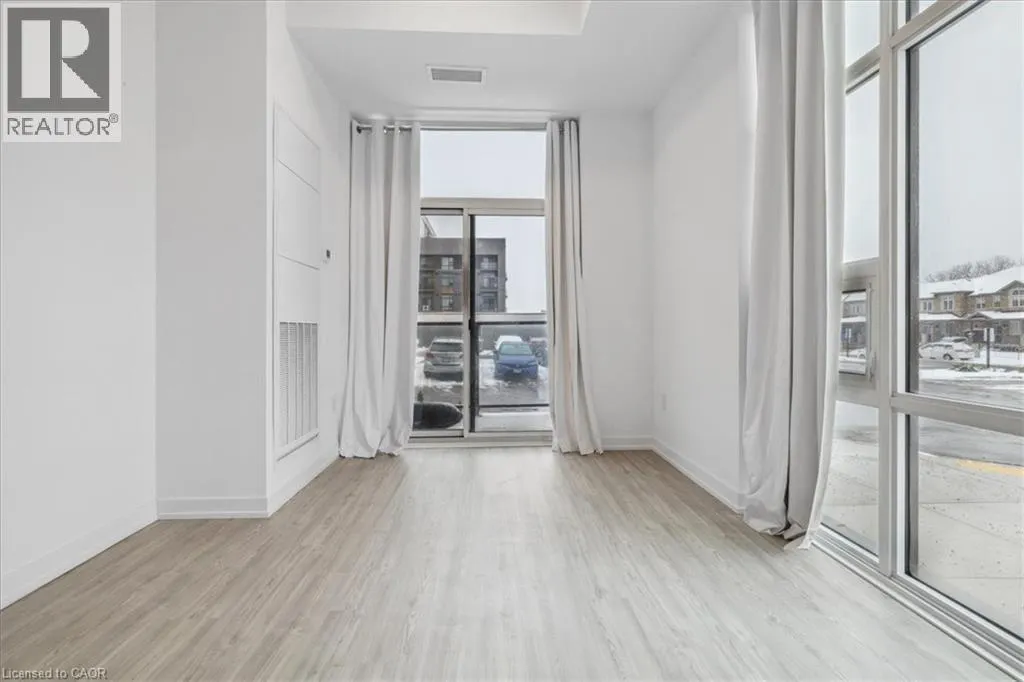 450 DUNDAS E/S Street E Unit# 115, #115