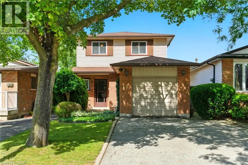 39 MEGNA Court