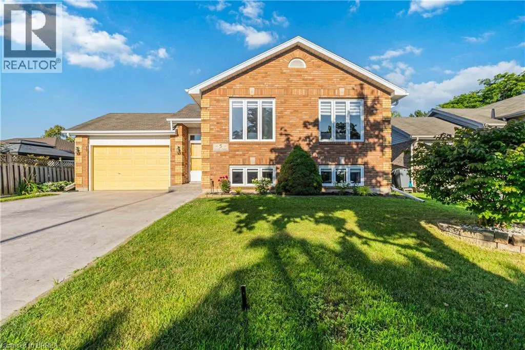 5 CORK Crescent