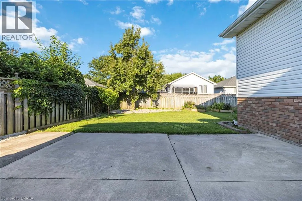 5 CORK Crescent