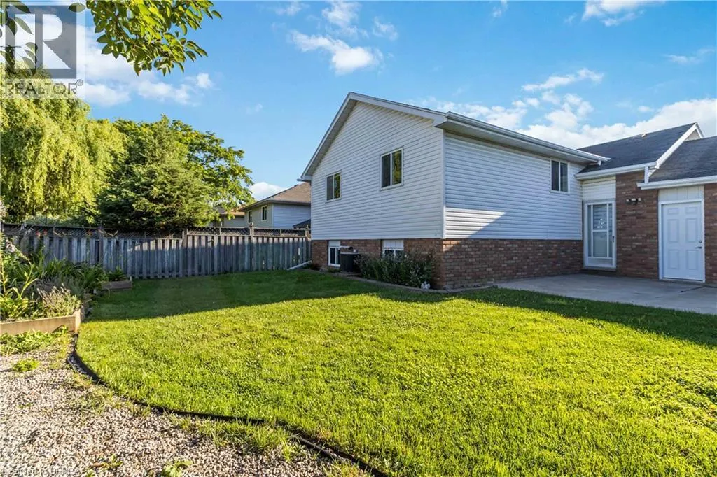 5 CORK Crescent