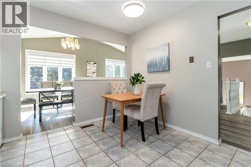 5 CORK Crescent