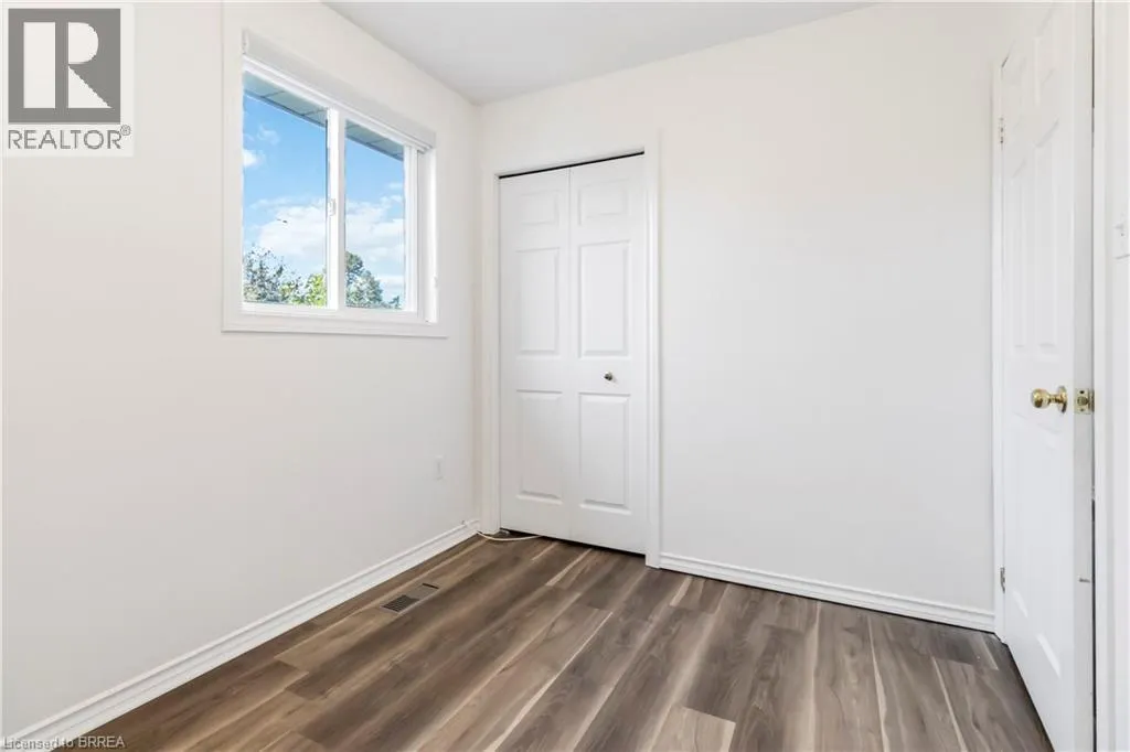 5 CORK Crescent