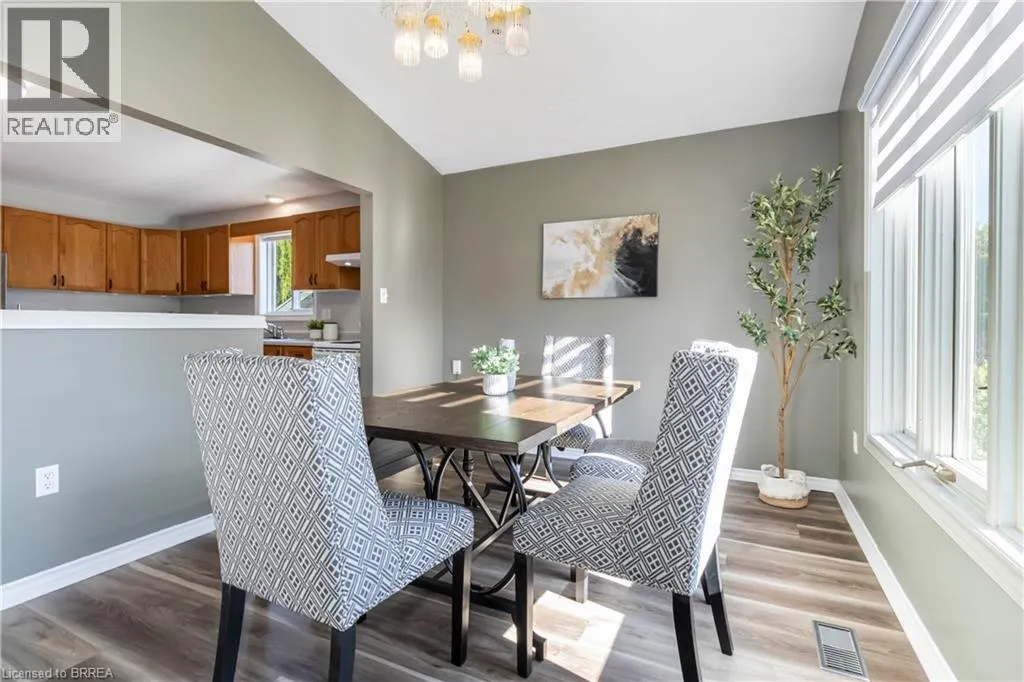 5 CORK Crescent