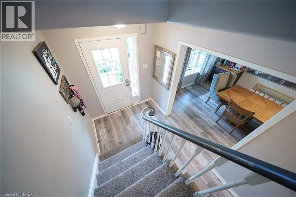12 GAYDON Way