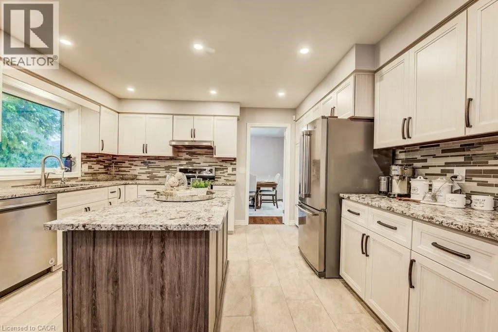 466 KINGSFORD Place