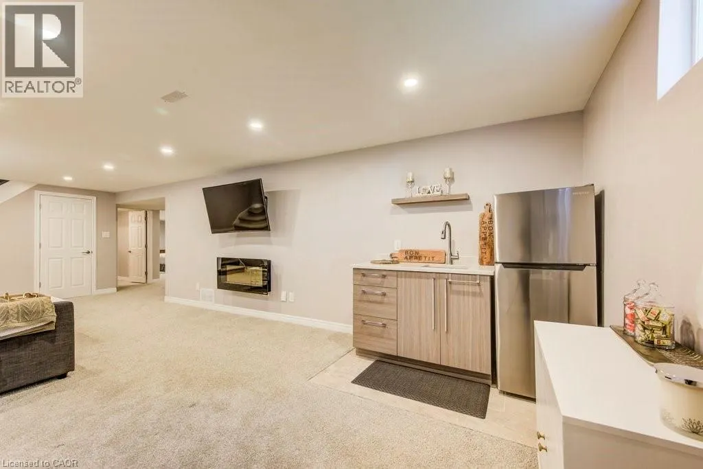 466 KINGSFORD Place