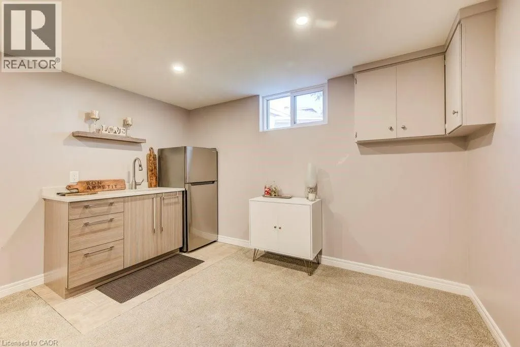 466 KINGSFORD Place