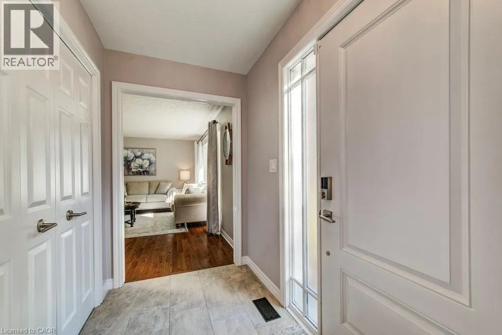 466 KINGSFORD Place