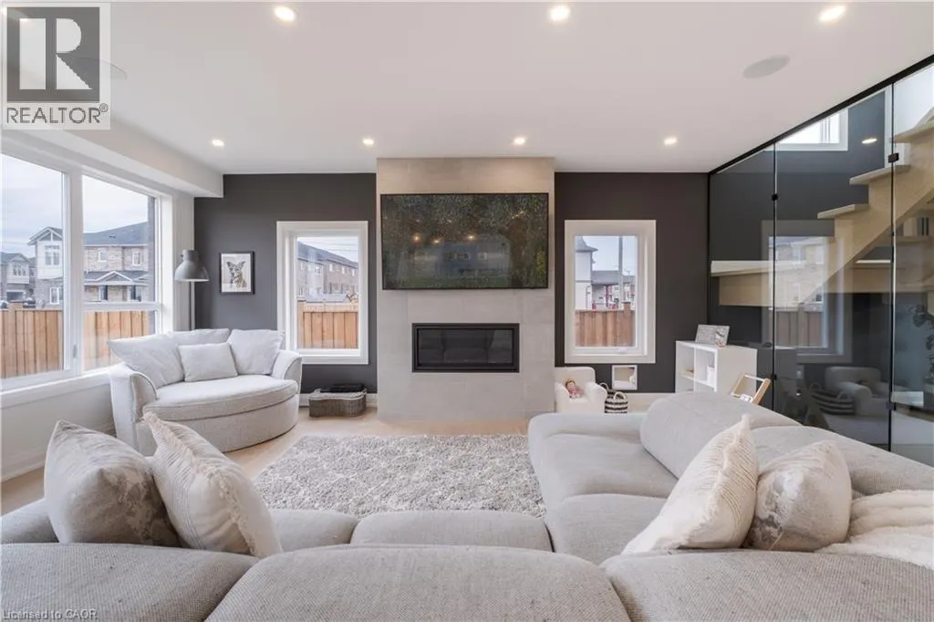 81 HOMESTEAD Way