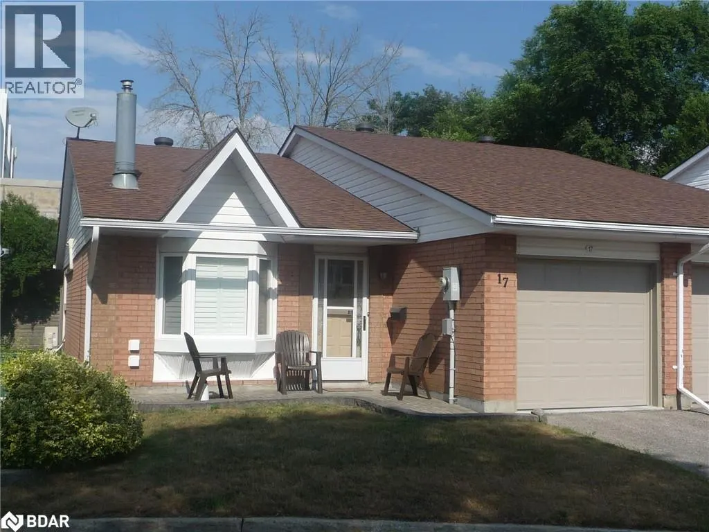 696 KING Street Unit# 17, #17