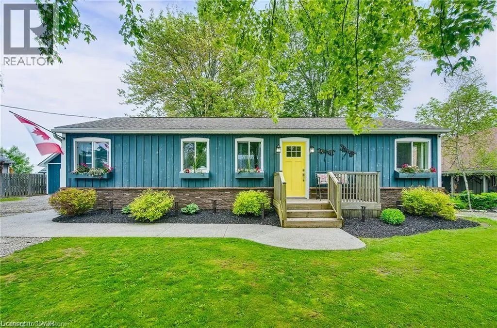 8 BEACH Road