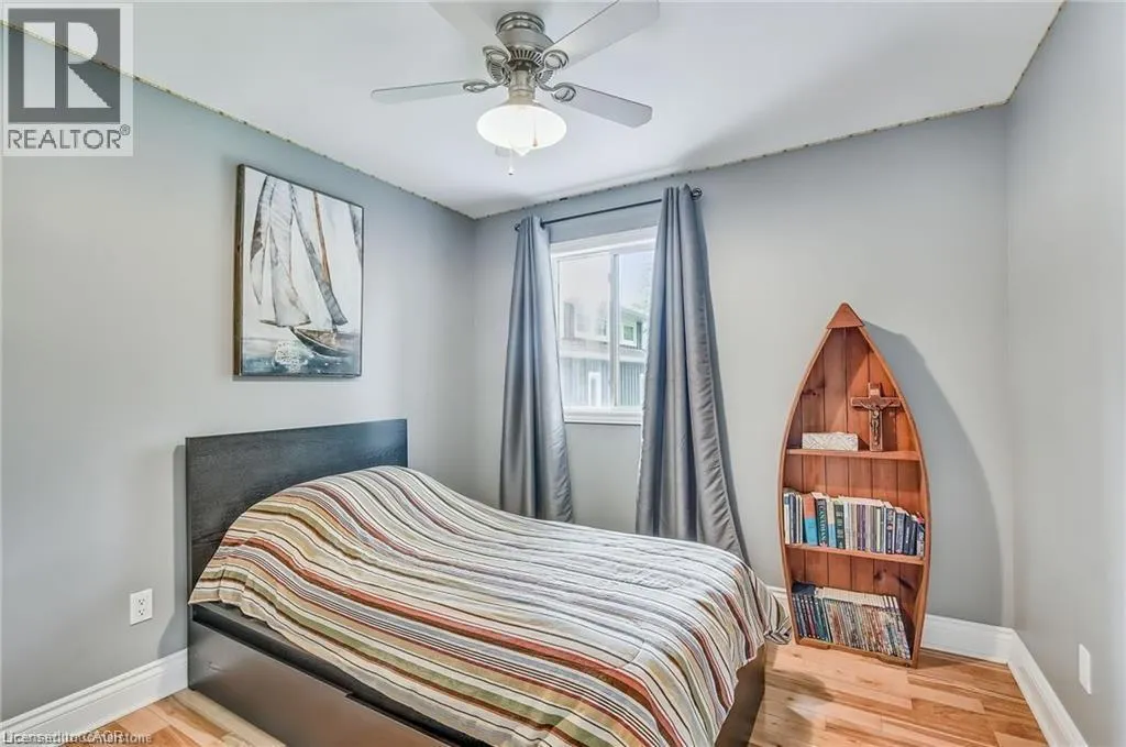 8 BEACH Road
