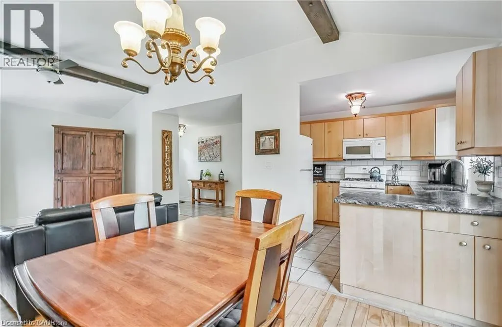 8 BEACH Road
