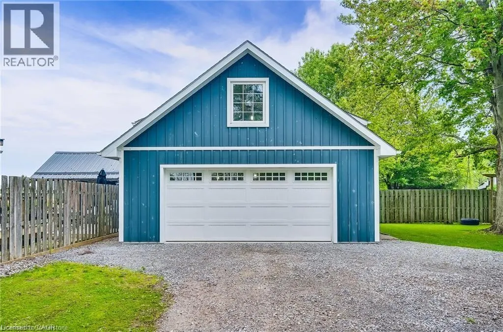 8 BEACH Road