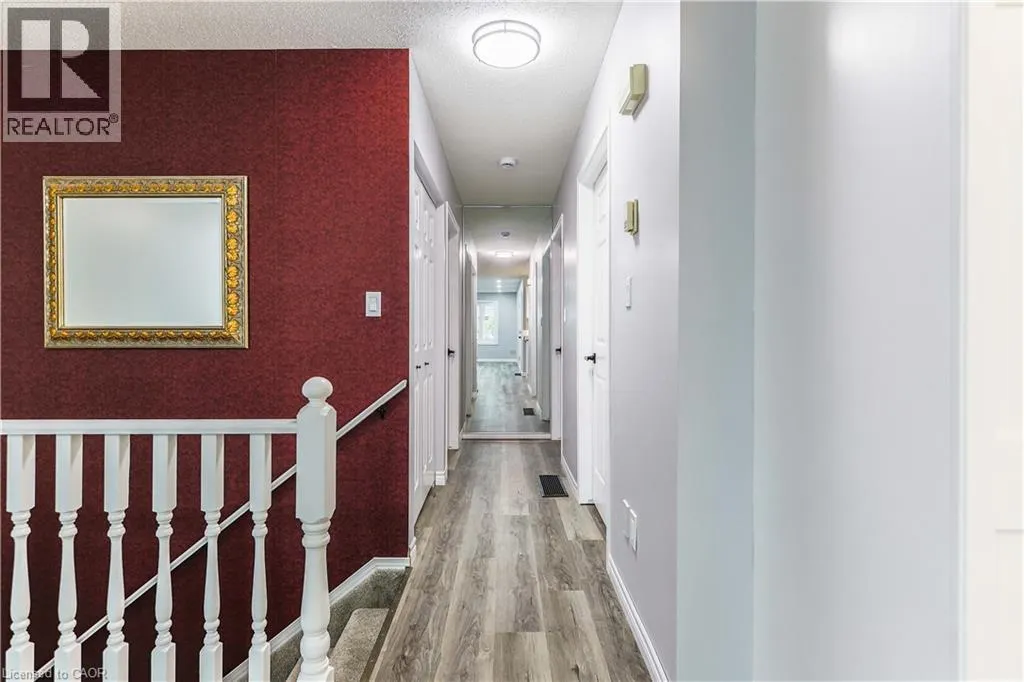 1030 COLBORNE Street E Unit# 20, #20