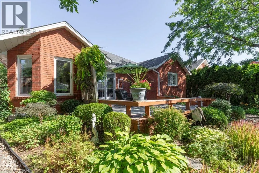 1142 AUGUSTUS Drive
