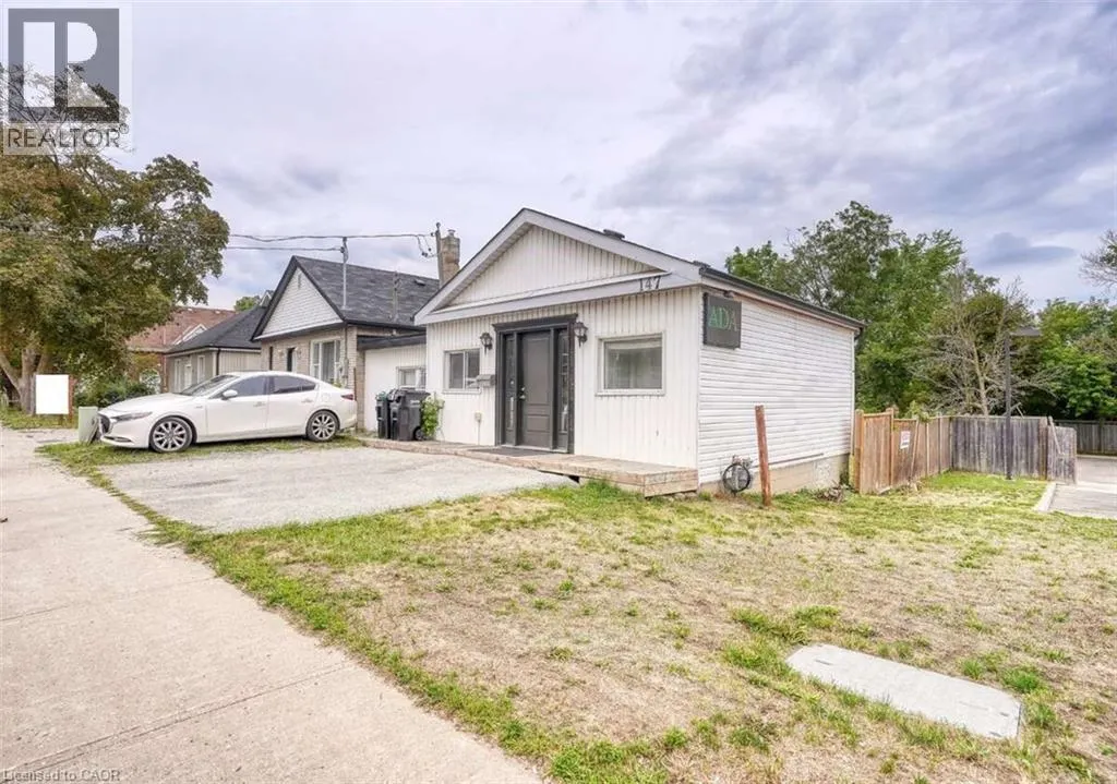 147 BURTON Avenue
