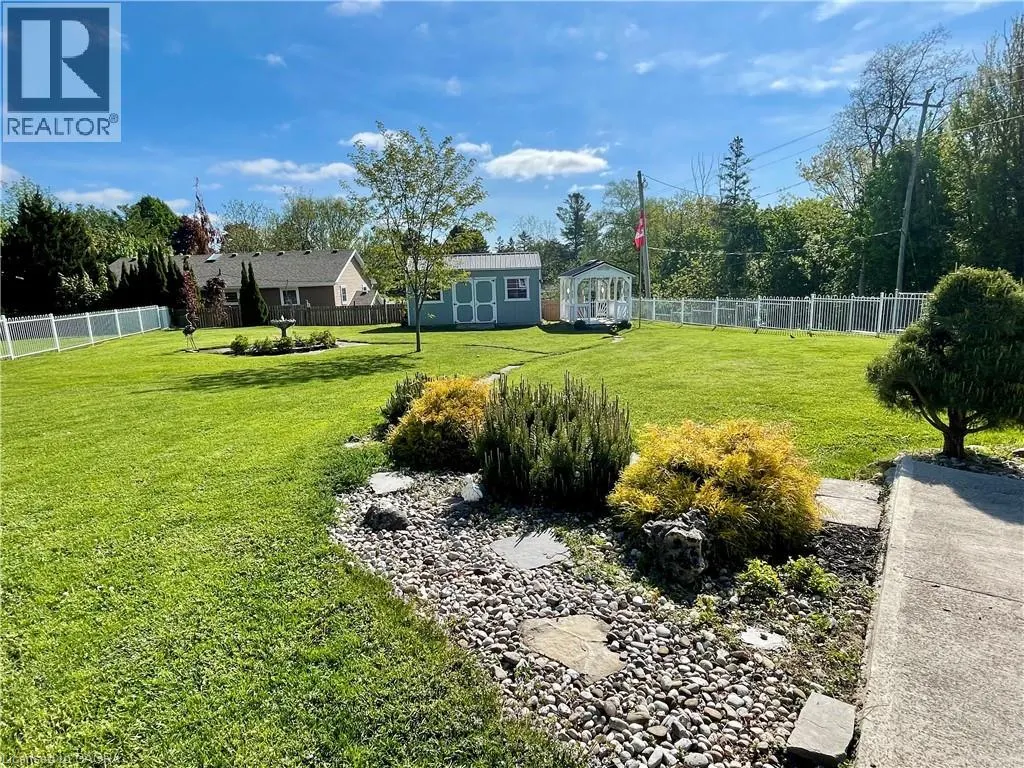 6 RYERSE Crescent