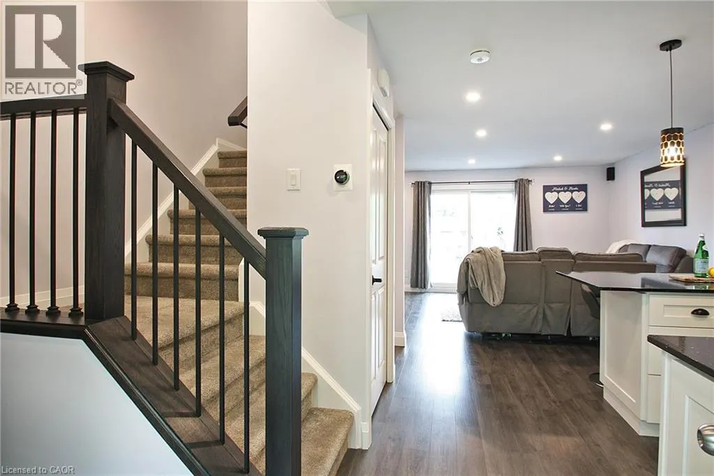410 PIONEER Drive Unit# 6, #6