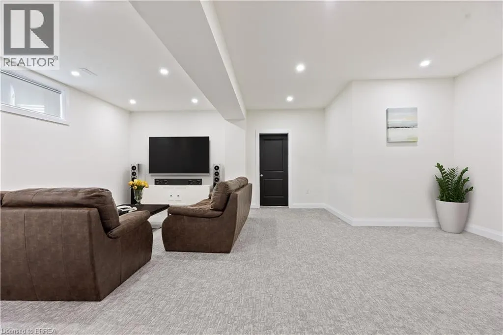4099 SUGARMAPLE Crossing