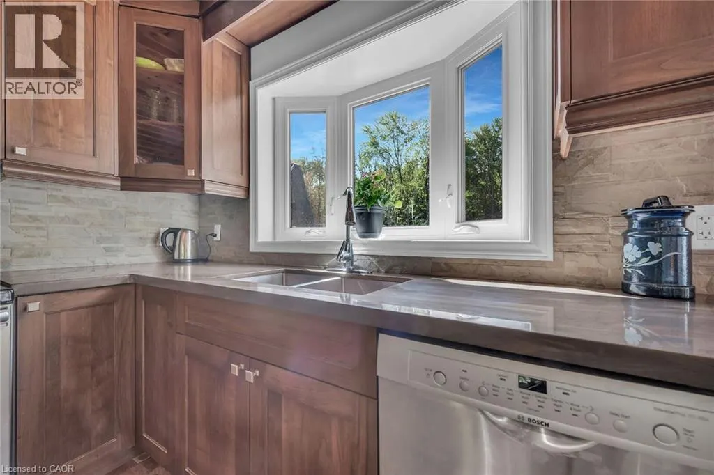 352 MOULTON-AIKEN Road