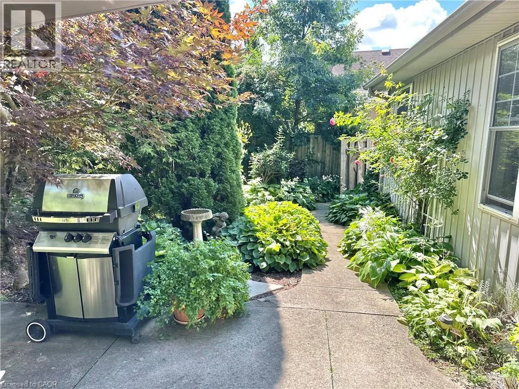 21 WEMBLEY Court