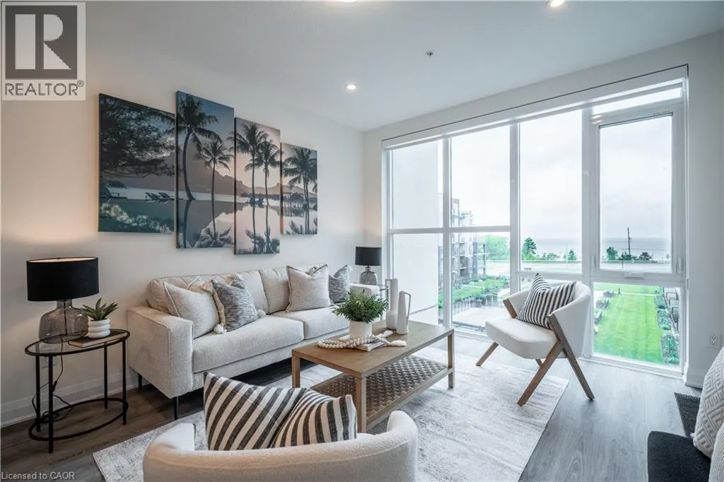 16 CONCORD Place Unit# 426, #426