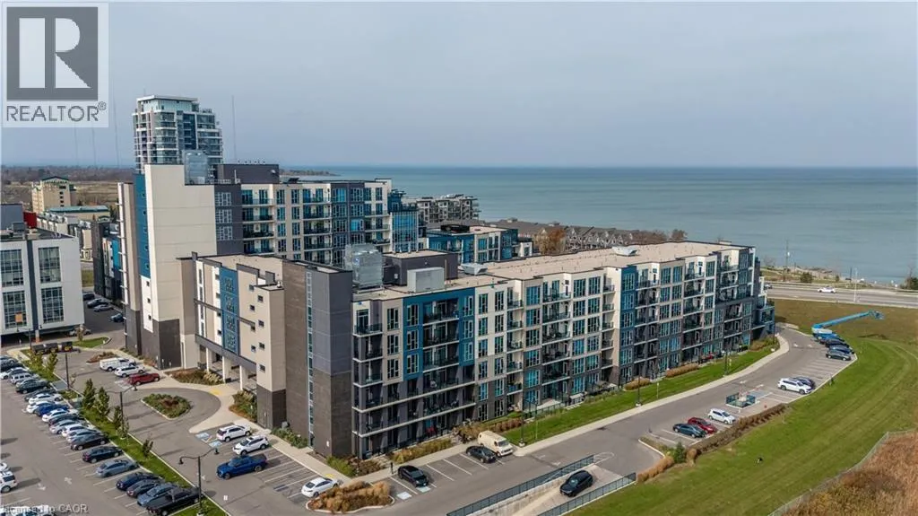 16 CONCORD Place Unit# 426, #426