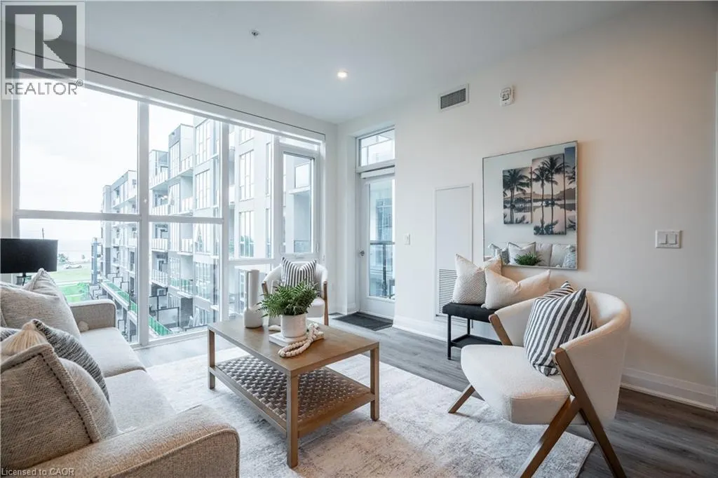 16 CONCORD Place Unit# 426, #426