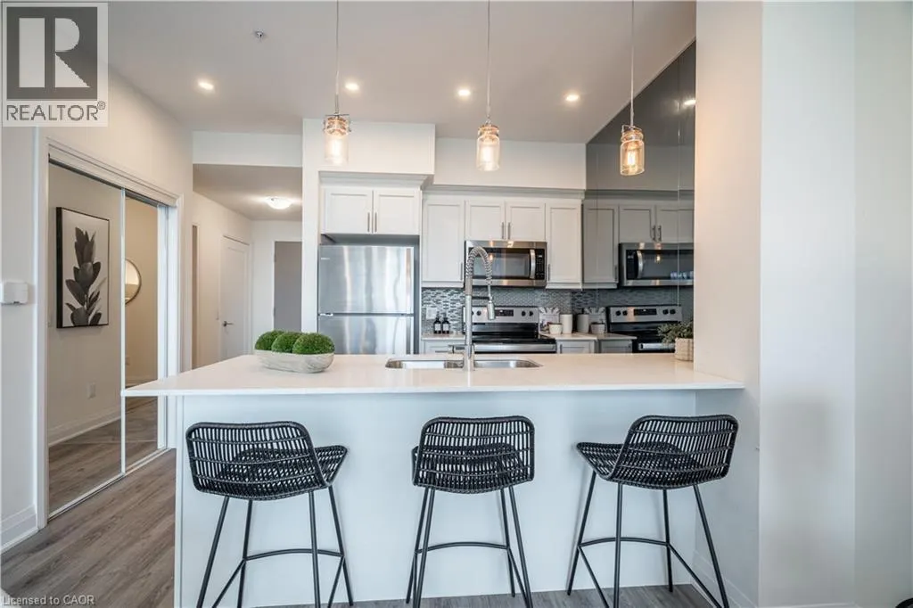 16 CONCORD Place Unit# 426, #426