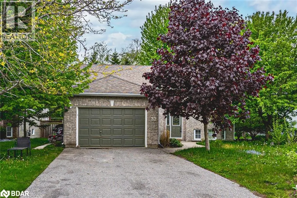 32 54TH STREET SOUTH Unit# Upper, #Upper